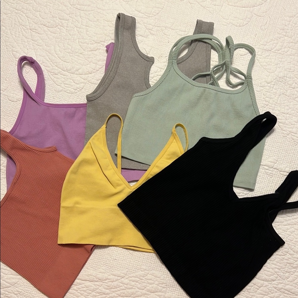 Lot of 6 crop tops size s/m